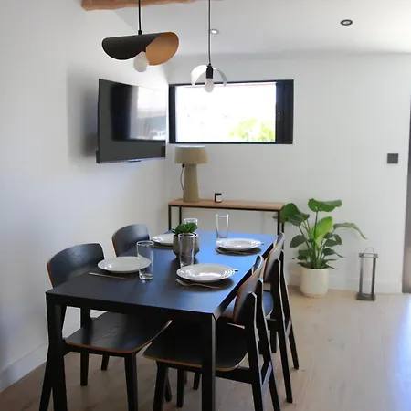Apartment 3p Avec Terrasse Dans La Vieille